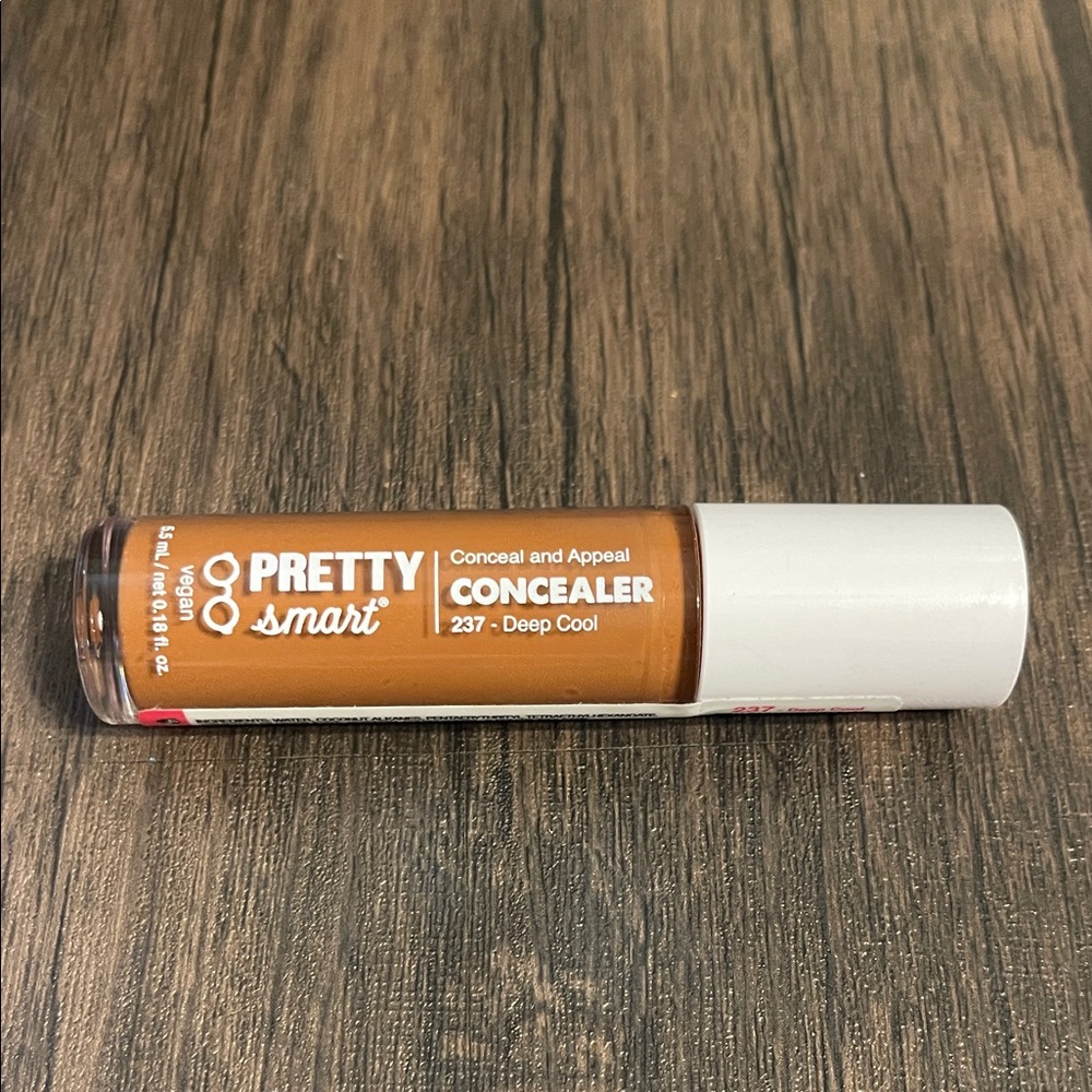 PRETTY SMART 237 Deep Cool Concealer
